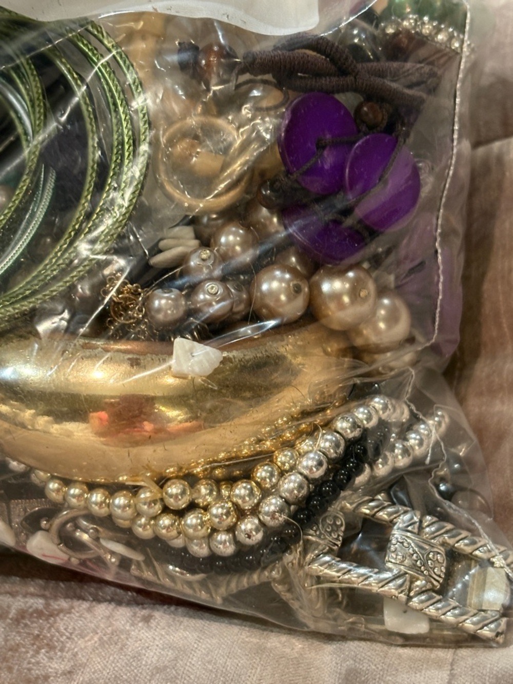 Lot 4lbs of Crafting & Fashion Jewelry Craft Bag